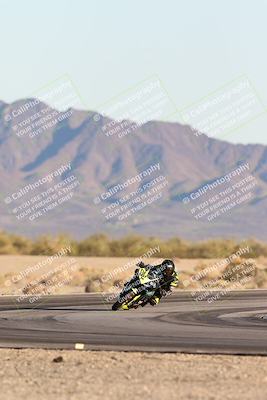 media/Dec-07-2025-CVMA (Sun) [[3e7d2de5dc]]/Race 18-Formula Twins-Formula 40 UL/